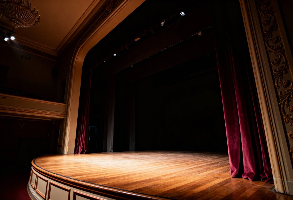 Tajemniczy ogród na scenie: Widowisko artystyczne MDK w Działdowie