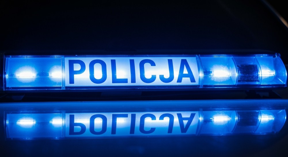 Bezpieczne podróże w okresie świątecznym: Policja wspiera kierowców