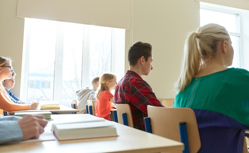 Webinarium dla seniorów: Jak unikać oszustw w sieci i inwestycjach?